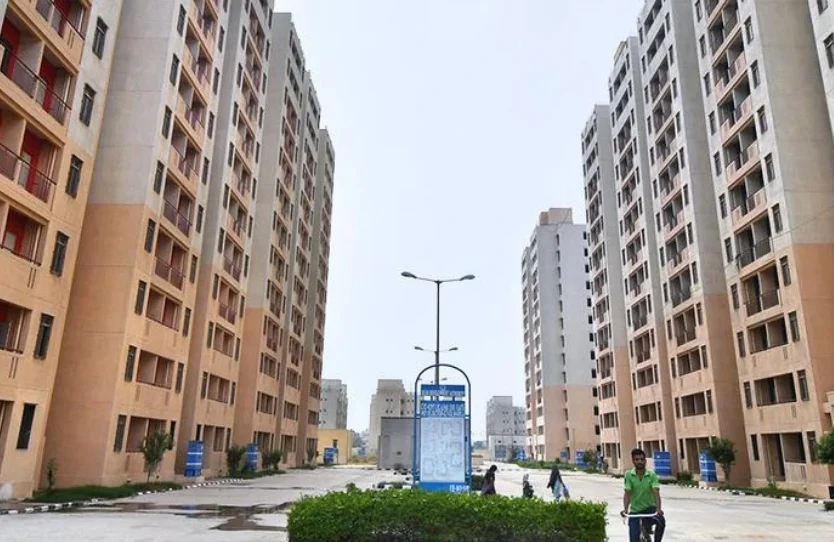 4500+ सस्ते फ्लैट्स! Ghaziabad में लग्जरी लोकेशन पर घर इतनी कम कीमत पहले कभी नहीं